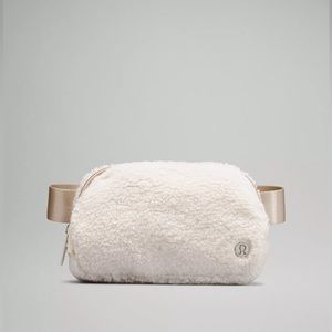 Lululemon FLEECE Everywhere Belt Bag in Natural Ivory/Trench - NWT
